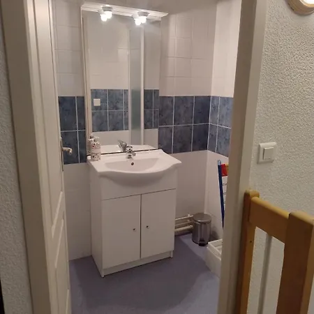 Apartman Le Lorry 8 *